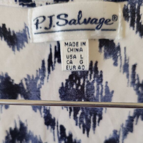 P.J. Salvage Blue & White Patterned Romper - Picture 3 of 3